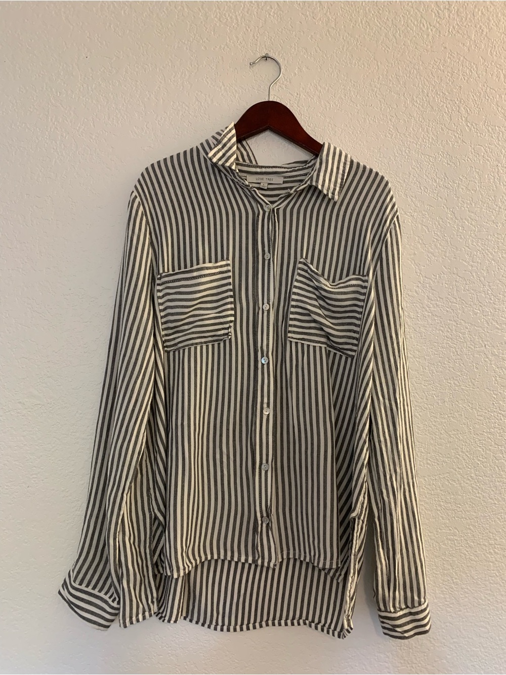 Love Tree Dark Gray & White Striped Button-Down Shirt 100% Rayon | L